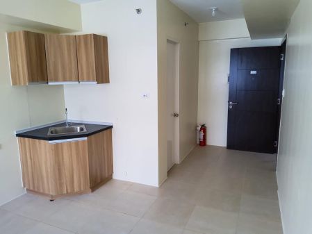 For Rent Studio Unit at Avida Towers One Union Place