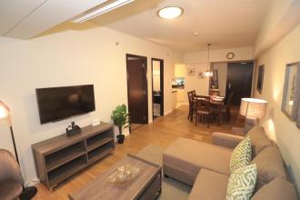 Upper 1 Bed Tastefully Decorated at Kroma Tower Makati