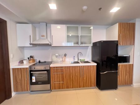 Fully Furnished 2BR at the Alcoves