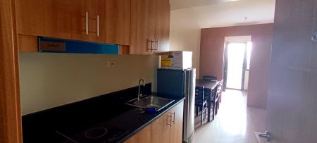 Semi Furnished 1 Bedroom Unit at Red Residences for Rent