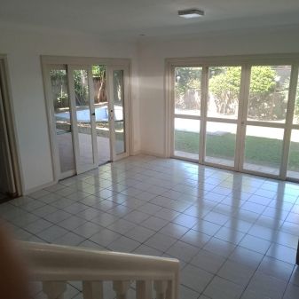 4 Bedroom Clean House for Rent in Ayala Alabang Muntinlupa