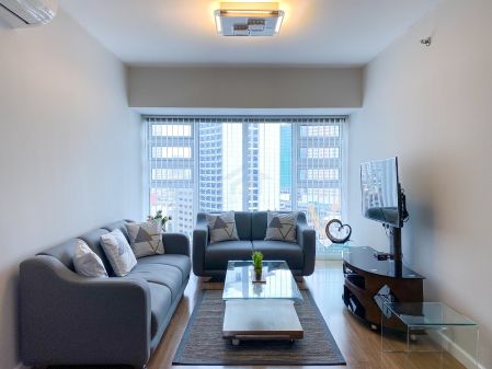 Furnished 2 Bedroom Kroma Tower Makati for Rent