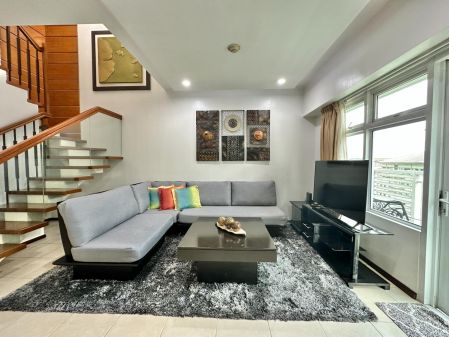 Fully Furnished 2 Bedroom Loft in Two Serendra BGC