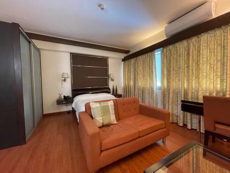 St Francis Shangri la Place Cozy Studio for Rent Ortigas Center