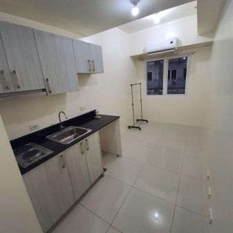 Green Residences Studio 15 Sqm near DLSU and LRT