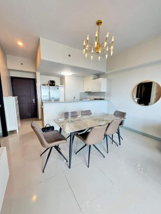 Fully Furnished 3 Bedroom Unit at Uptown Parksuites for Rent