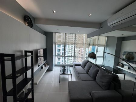 2 Bedroom Unit in Blue Sapphire Residences BGC for Rent