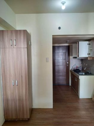Studio Type with Balcony Outer Unit in Mandaluyong City 