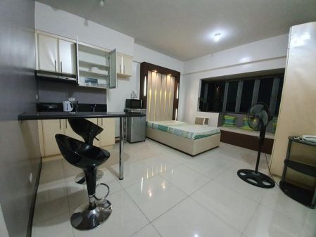 Fully Furnished Studio for Rent at Morgan Suites in McKinley