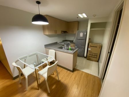 Fully Furnished 1BR at The Grove by Rockwell