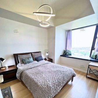 Stylish 1 Bedroom corner Suite with Seaview Balcony for Rent
