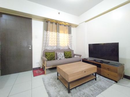Fully Furnished 2 Bedroom with Parking in Levina Place