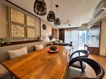 Fully Interior Designed 2 Bedroom Unit at One Maridien BGC fac