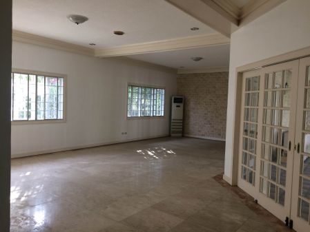 4 Bedroom House for Rent in Ayala Alabang Village Muntinlupa