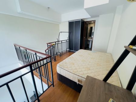 Semi Furnished 1 Bedroom Unit at Eton Parkview Greenbelt