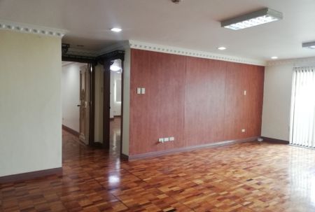 Rent  Unfurnished 3 Bedroom in Classica Tower with 1 Parking