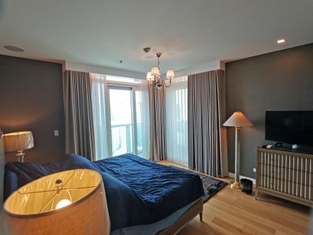 Spacious Furnished 2 Bedroom Unit for Rent at Park Terraces