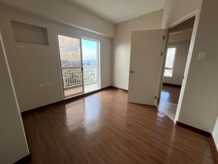 3BR Unit in Qc Cameron Residences near Fishermall in Roosevelt