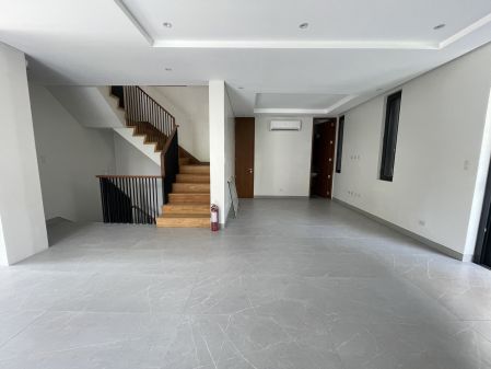 Brand New 5BR House with Guest Room 4 Car Garage for Rent 