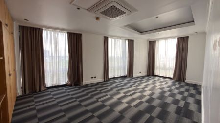 3BR Unit for Rent at Essensa East Forbes 