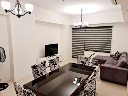 Bristol Tower Fully-furnished 2 Bedrooms Condo for Rent Alabang M