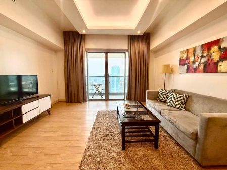 Luxury High Floor 2 Bedroom with Balcony in One Shangri La Place