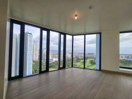Unfurnished 3 Bedroom Unit Aurelia Residences for Rent