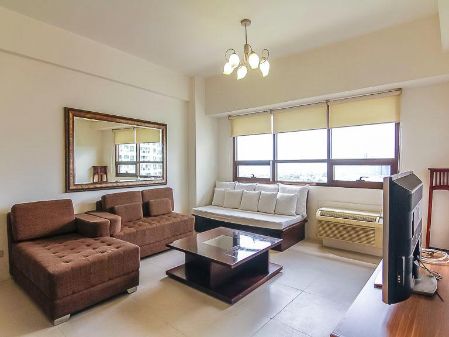 Fully Furnished 1 Bedroom Unit in Icon Residences