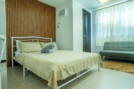  Fully Furnished Studio Unit at Plumera Mactan