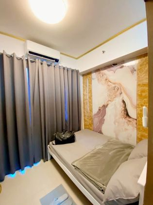 Fully Furnished 1 Bedroom Unit in Shore 2 Residences Pasay