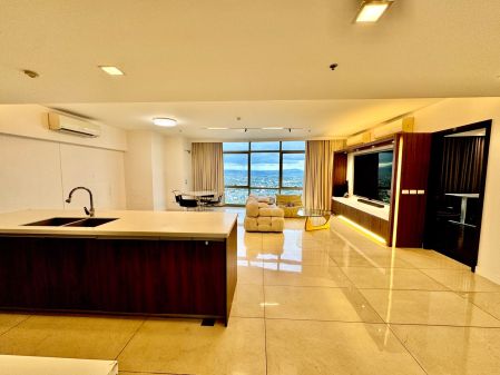 East Gallery Place 3BR for Rent 207 Sqm Fully Furnished 2 Parking