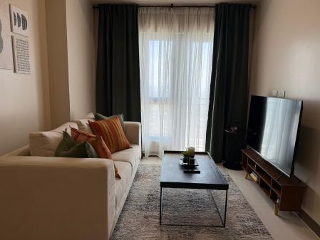 Fully Furnished 1 Bedroom at 18 De Triomphe