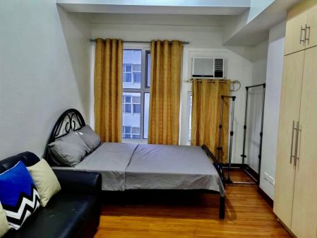 Studio Fully furnished in Paseo De Roces near PBCom Makati Med RC