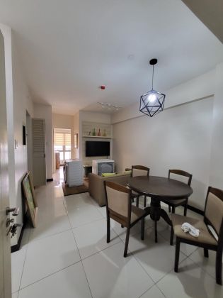 2 Bedroom Fully Furnished in Fairway Terraces Pasay