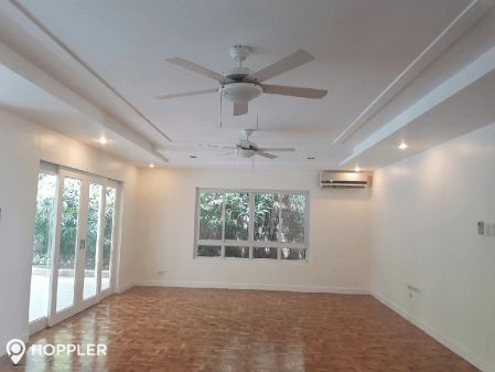4BR House for Rent in Dasmarinas Village Makati