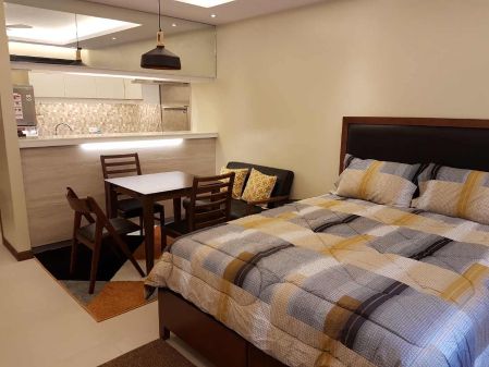 For Rent Fully Furnished Studio in Icon Plaza BGC