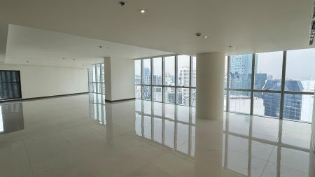 Unfurnished 3 Bedroom Unit at Park Central Towers for Rent