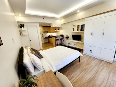 Fully Furnished Studio Unit at Greenbelt Rossendale for Rent