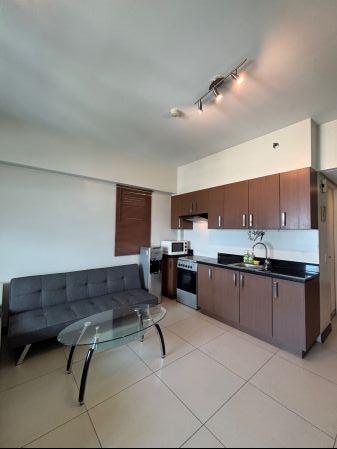 Studio Unit for Lease at Two Serendra Aston Tower