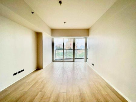 Semi Furnished 3 Bedroom Unit at Shang Residences at Wack Wack