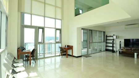 Semi Furnished 3 Bedroom Unit for Rent at One Serendra West Tower