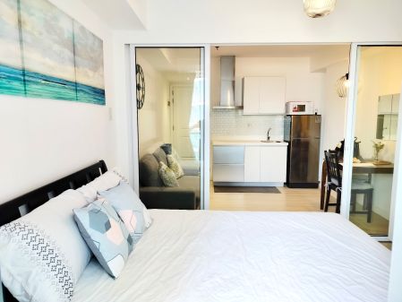 1 Bedroom Unit for Rent in Bahamas Bldg Azure Residences