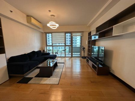 Fully Furnished 1 Bedroom Unit at One Serendra for Rent