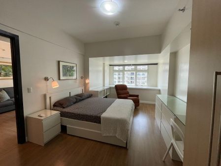Fully Furnished 2 Bedroom Unit at The Veranda for Rent