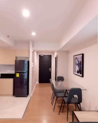 High Floor 2 Bedroom at Meranti Tower Two Serendra with Parking