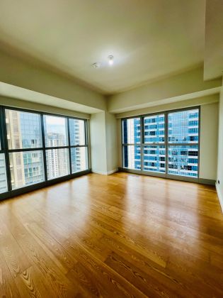 Unfurnished 3 Bedroom Unit at The Seasons Residences for Rent