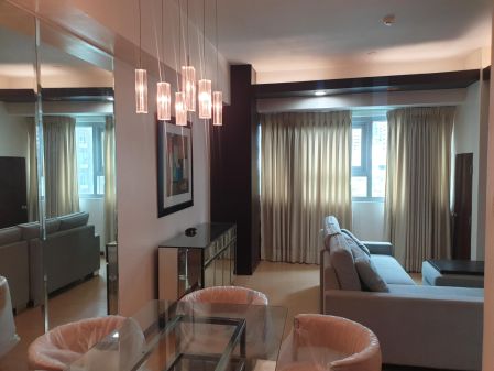 Fully Furnished 2 Bedroom Unit at Avant at the Fort Taguig