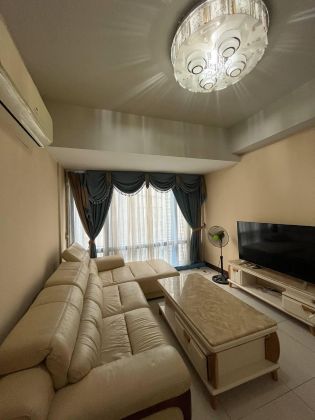 For Rent/for sale Condo Unit Two Central