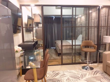 For Rent 1 Bedroom Condo Park McKinley West near Bgc Taguig