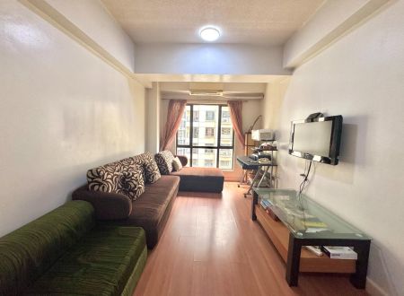 Furnished 1 Bedroom 1BR in Forbeswood Heights BGC